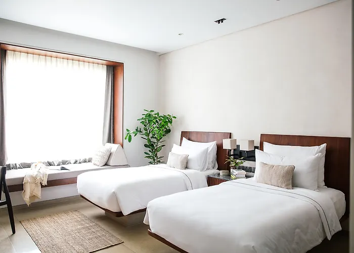 Hotel Treeline Urban 5*
