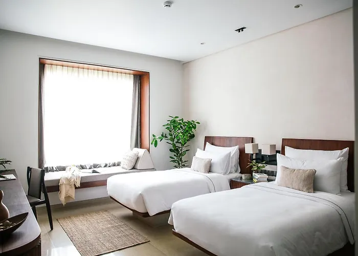 Treeline Urban Hotel 5*