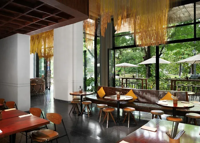 Hotel Treeline Urban
