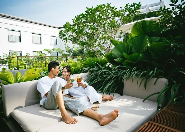 Treeline Urban 5*